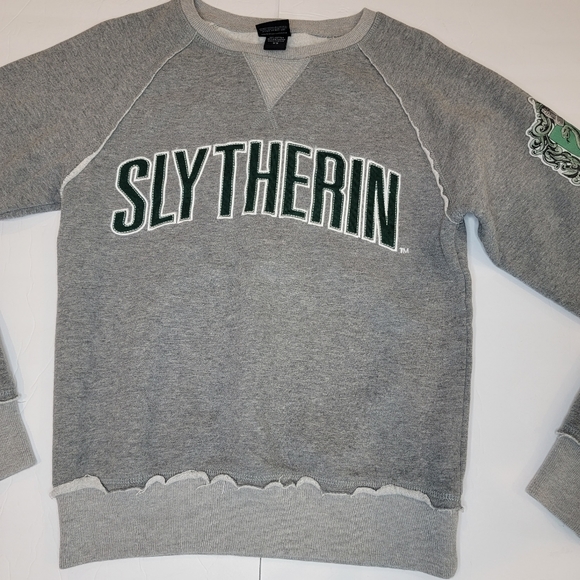 Harry Potter Universal Studio Slytherin Adult Sweatshirt Size XS - Picture 4 of 11
